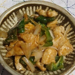 鶏とピーマン、玉葱のケチャマヨ炒め